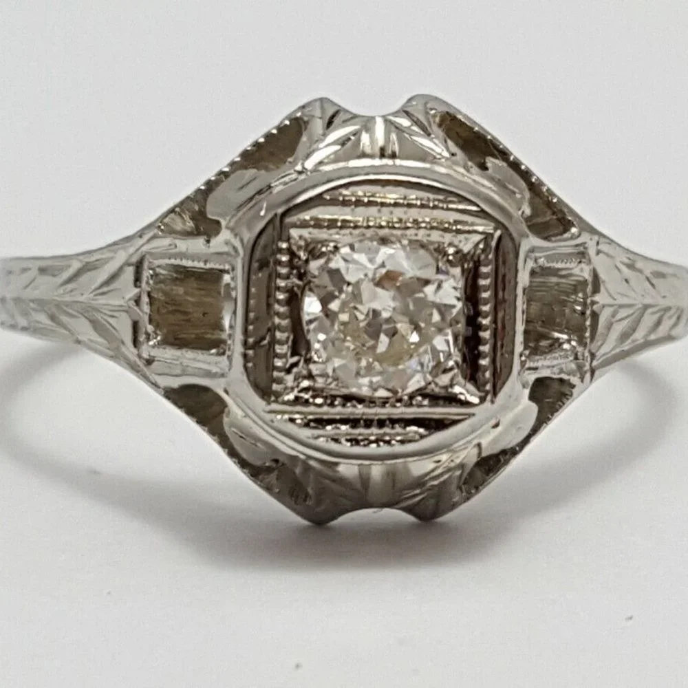 Vintage 18K Solid White Gold Art Deco Ladies Diamond Wedding Engagement Ring
